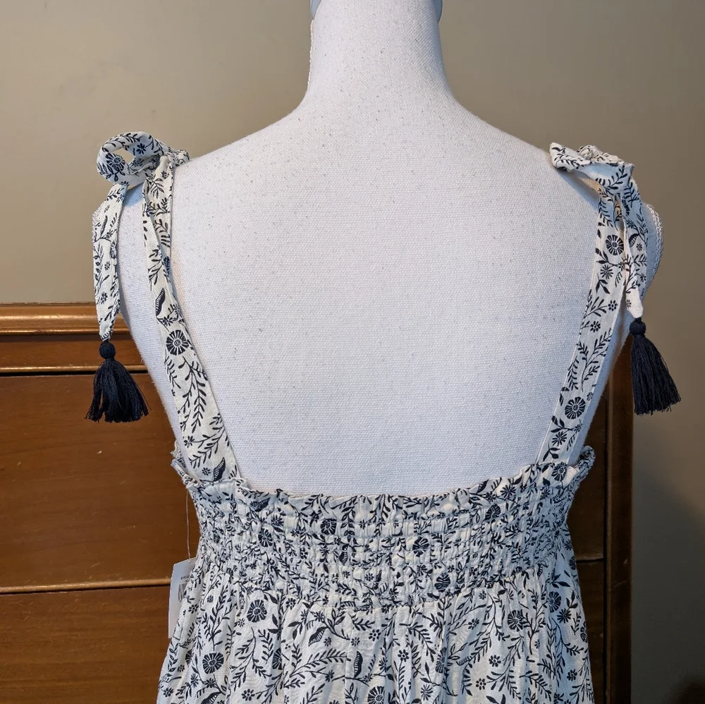 NWT Old Navy Floral Babydoll Smocked Dress Tie Shoulder Straps w Pockets - Picture 11 of 15